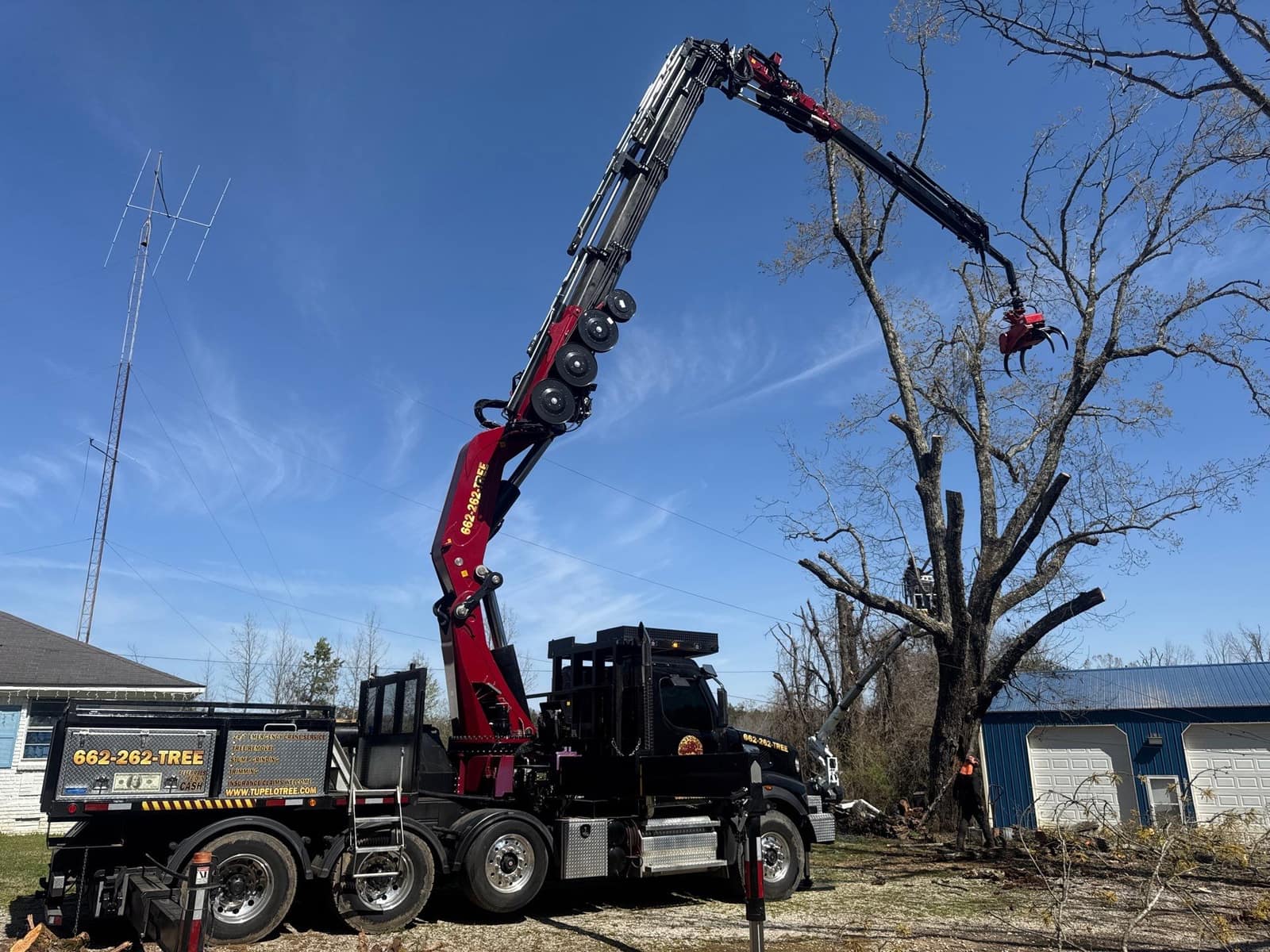 Columbus Tree crew and equipment on a Lowndes County job site